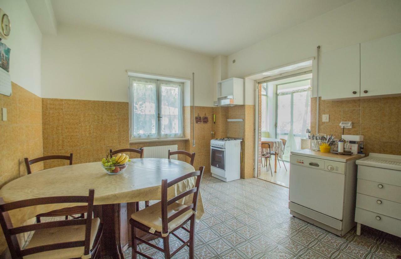Bed and Breakfast Residenzadelia à Ronciglione  Extérieur photo